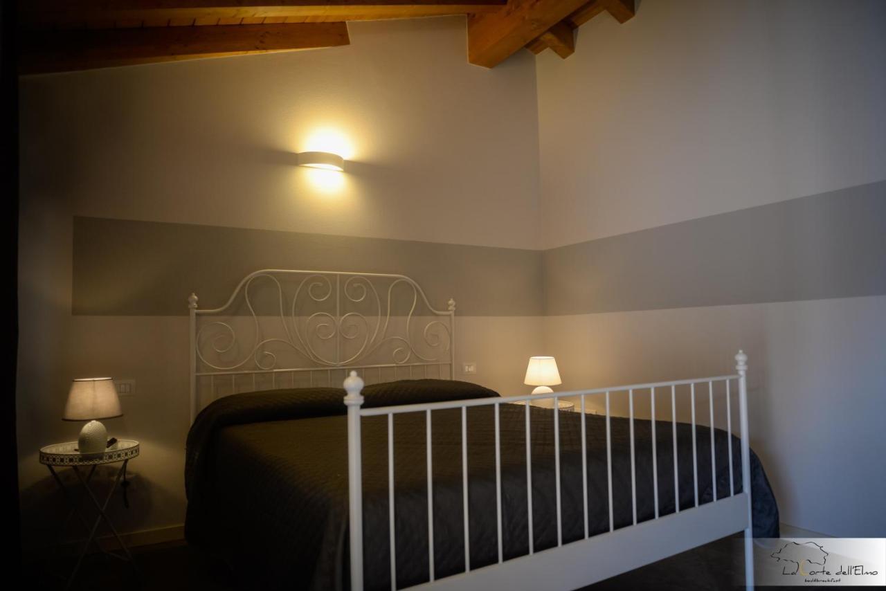 La Corte Dell'Elmo Salo Bagian luar foto