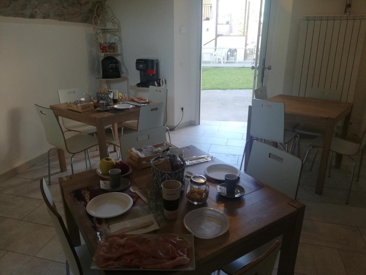 La Corte Dell'Elmo Salo Bagian luar foto