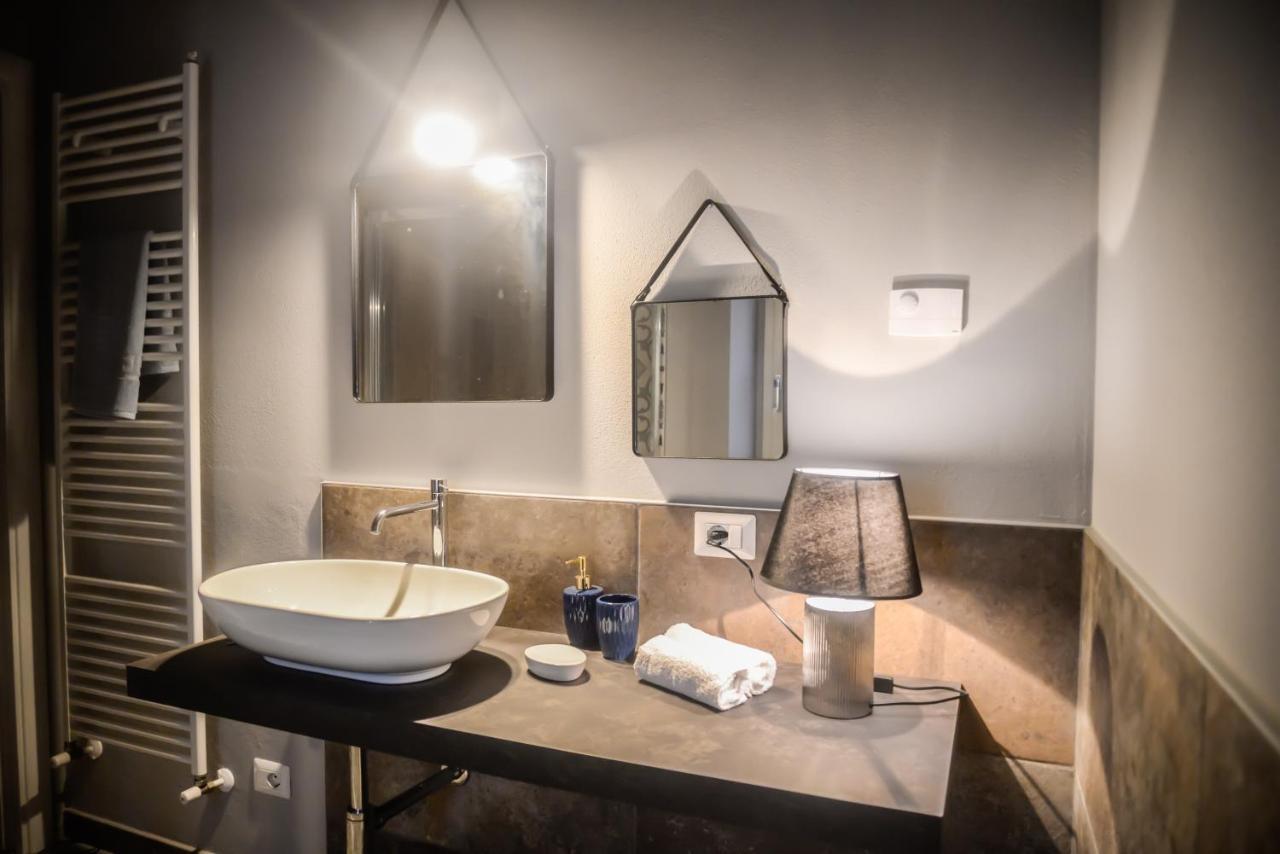 La Corte Dell'Elmo Salo Bagian luar foto