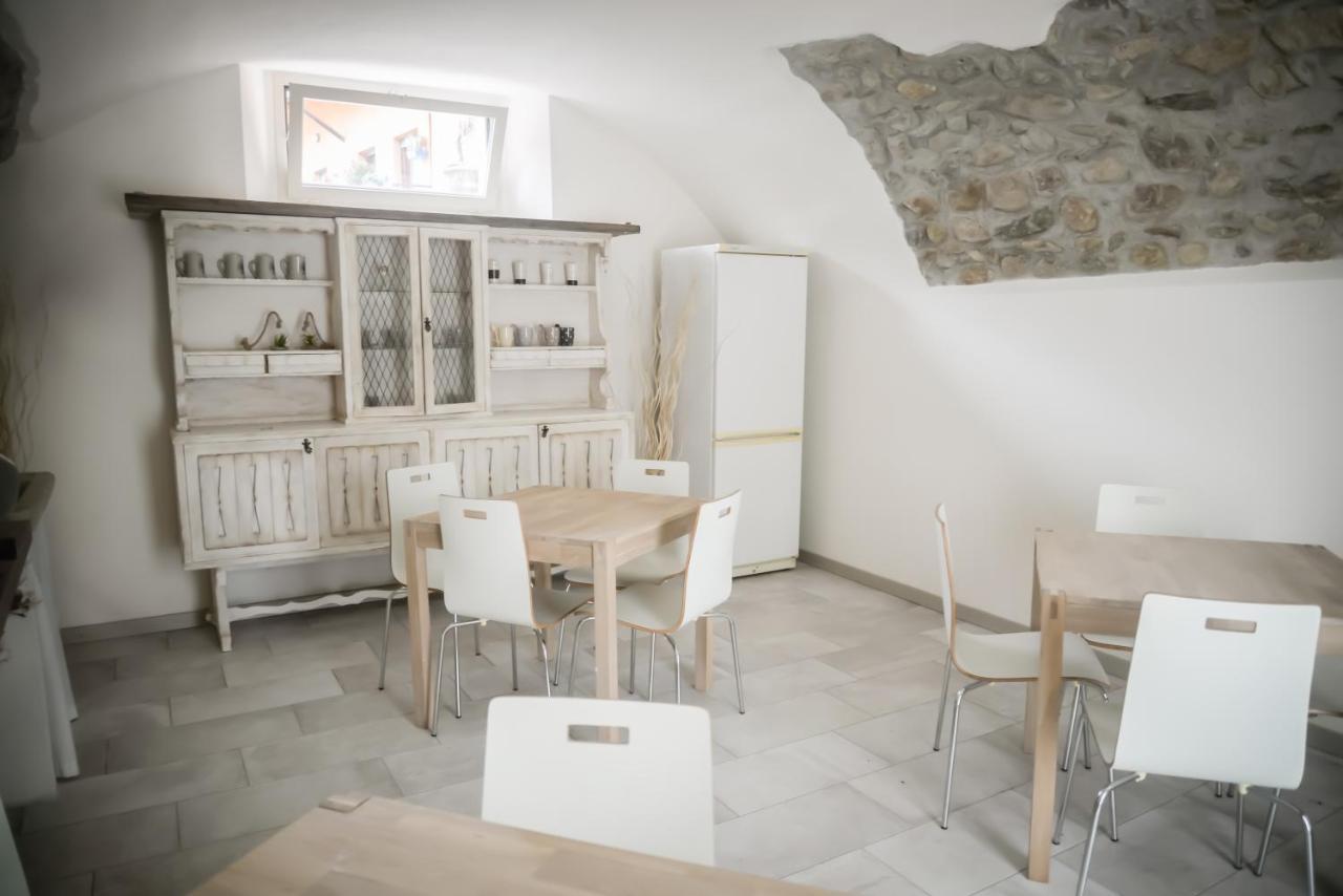 La Corte Dell'Elmo Salo Bagian luar foto