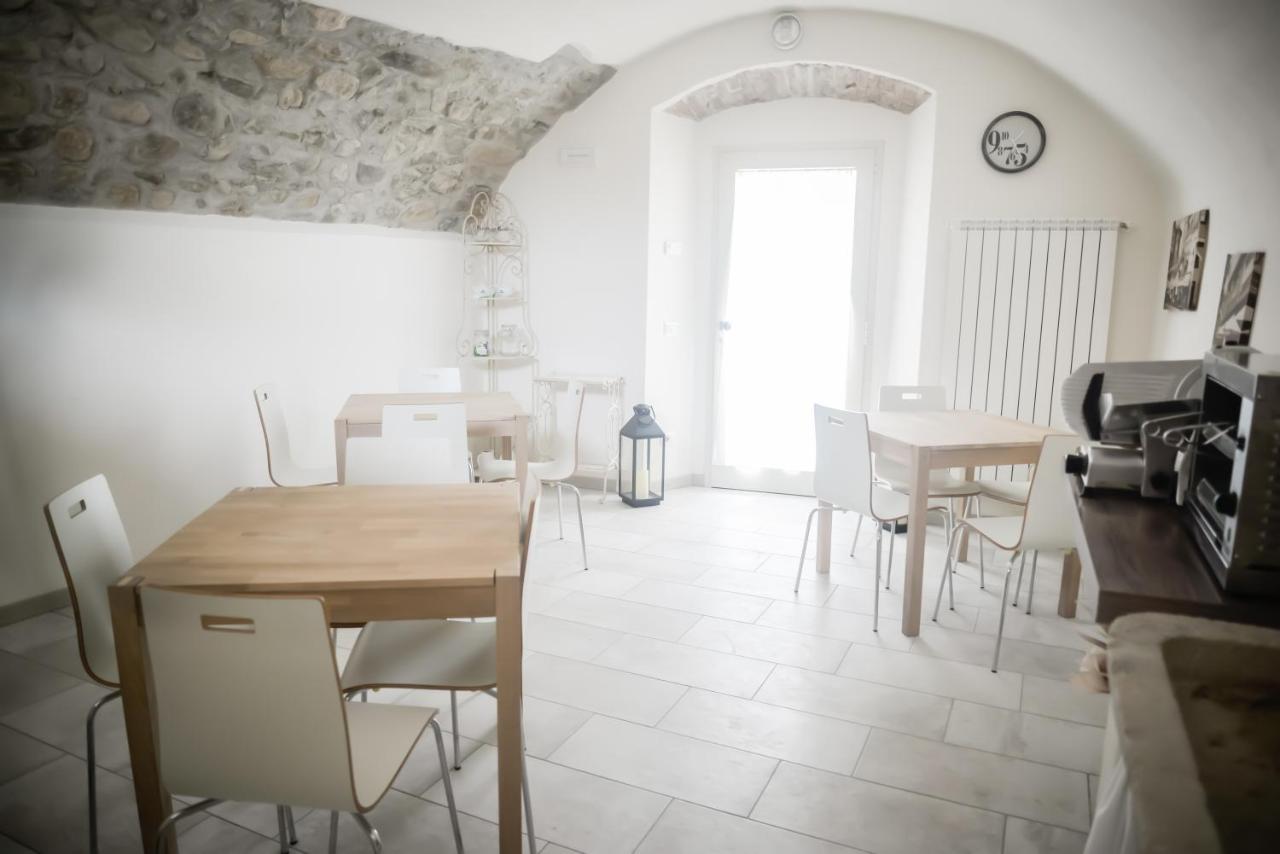 La Corte Dell'Elmo Salo Bagian luar foto